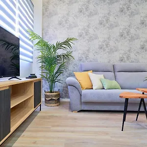 Appartamento Del Parque Flats Estudio Capuchinos, Málaga